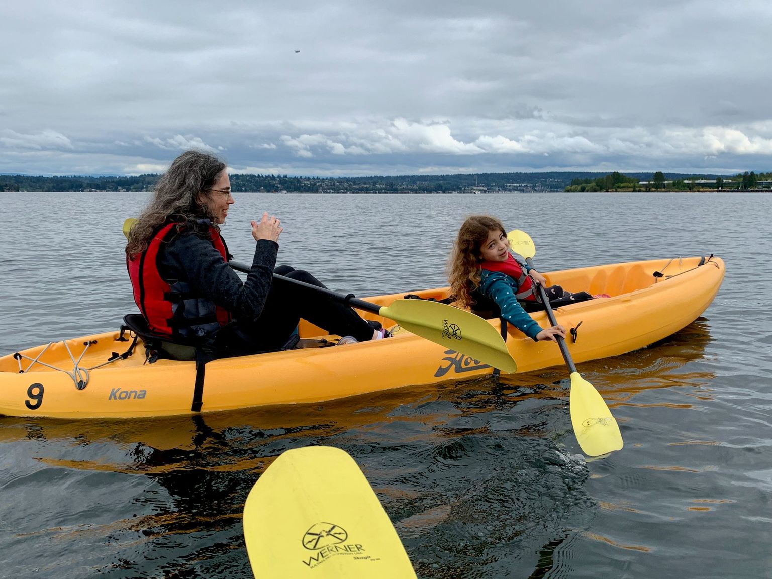 I'm kookily kayaking!